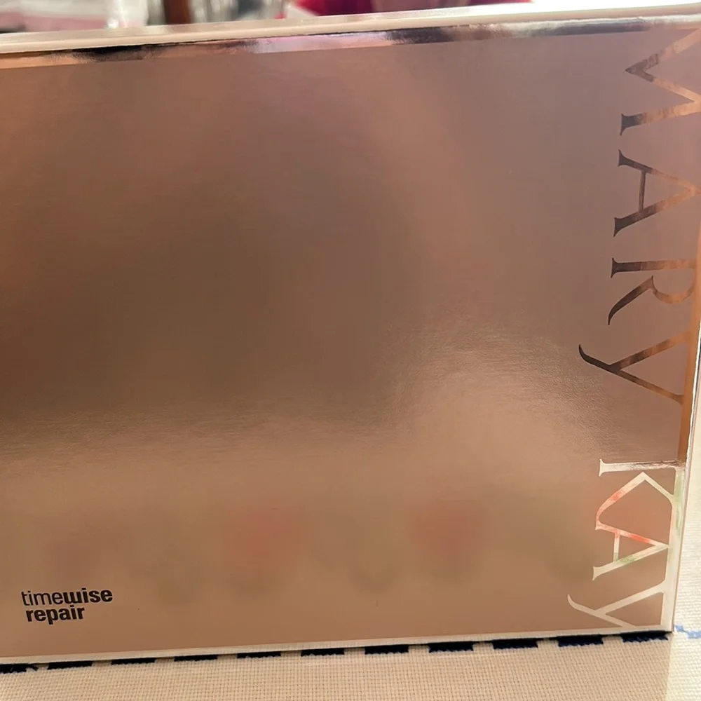 MaryKay Timewise Repair. - Picture 3 of 3